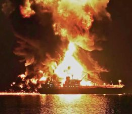 İran basını: Silahlı kuvvetler ABD’ye ait bazı savaş gemilerine İHA saldırısı düzenledi