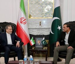 İran Dışişleri Bakanı Erakçi, Pakistan Genelkurmay Başkanı Munir ile İslamabad’da görüştü