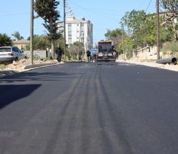 İskele Belediyesi yol bakım ve asfalt çalışmalarını sürdürüyor