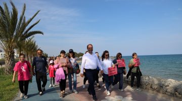İskele’de kansere karşı farkındalık yürüyüşü düzenlendi