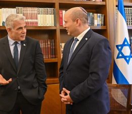 İsrail’de Bennett ve Lapid’in yeni kurduğu partinin Netanyahu’suz hükümet kurabileceği belirtiliyor