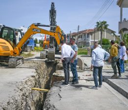 Kerpiçevler Sokak bölgesinde kanalizasyon altyapı çalışmaları sürüyor