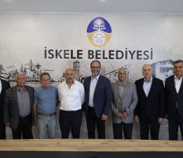 Kıbrıs Türk Belediye Başkanları Derneği’nden Sadıkoğlu’na ziyaret