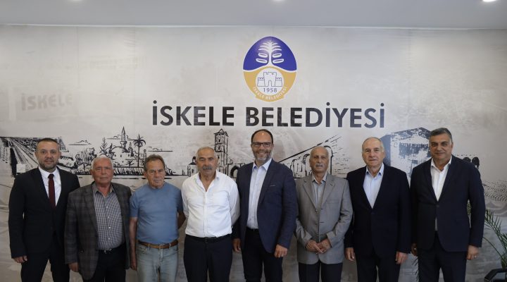 Kıbrıs Türk Belediye Başkanları Derneği’nden Sadıkoğlu’na ziyaret