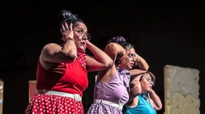 “Kozalar” oyunu Beşparmaklar Tiyatro Festivali’nde prömiyer yaptı