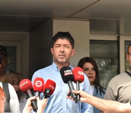 KTOEÖS’ten Eğitim Bakanlığı önünde açıklama: “Ortaya çıkacak sorunun boyutu bu yılki nakillerin iptal edilme noktasına kadar varabilecek”