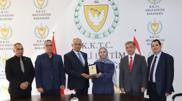 LAÜ öğrencisi Merve Genç’e Birkan Uzun bursu verildi