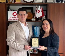 Merit Oteller Grubu’na “En İyi Staj Olanakları” ödülü