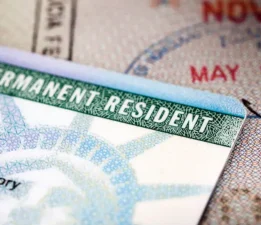 NYT: ABD yönetimi, İsrail’i eleştirenlerin yeşil kart başvurularının reddedilmesini teşvik ediyor