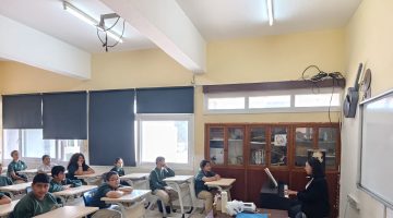 Okullara piyano ve perde bağışı…