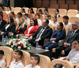 Öztürkler, 23 Nisan İlkokulu öğrencilerini kabul etti