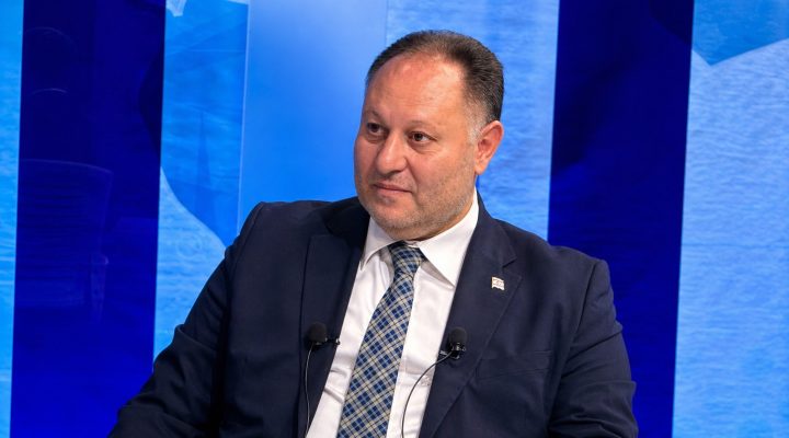 Öztürkler: “AB’nin çözüm çağrısı yaparken Türk tarafıyla görüşmekten kaçınması açık bir çelişkidir”