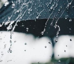 Pazar ve salı yer yer sağanak bekleniyor; soğuk ve nemli hava kütlesi etkili olacak