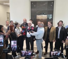 Sendikacılar Meclis’teydi…Bıçaklı: “Bizim istediğimiz de tasarının komiteye çekilmesiydi”