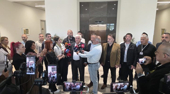 Sendikacılar Meclis’teydi…Bıçaklı: “Bizim istediğimiz de tasarının komiteye çekilmesiydi”