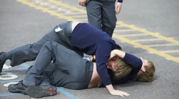 Okullardaki şiddete önlem alınmalı