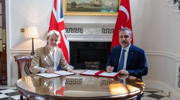 Türkiye ile İngiltere arasında “Stratejik Ortaklık Çerçeve Belgesi” imzalandı