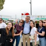 Cumhurbaşkanı Tufan Erhürman, 8. Karşıyaka Taş Armudu Festivali’ne katıldı
