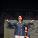Hülya Koçyiğit GAÜ'de düzenlenen söyleşide sevenleriyle buluştu