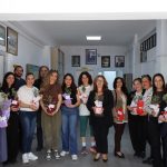 İskele Belediyesi, annelere, saksıda zeytin ağacı armağan ediyor