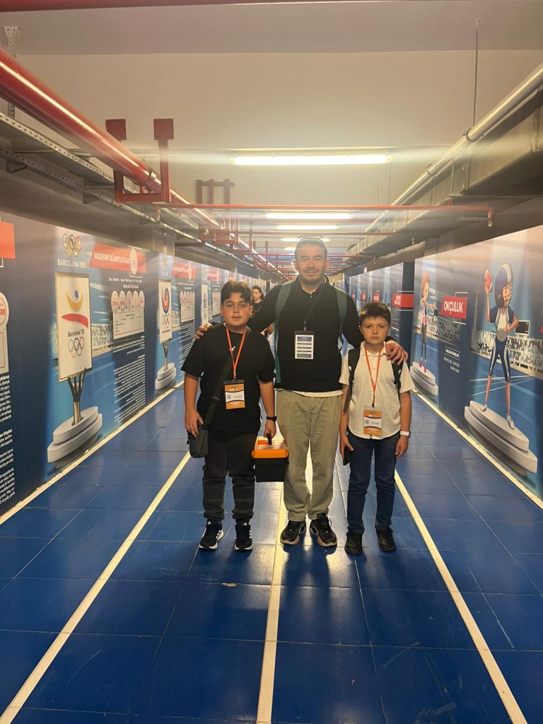Hala Sultan İlahiyat Koleji öğrencileri Uluslararası MEB Robot Yarışması’nda ilk 10’a girdi