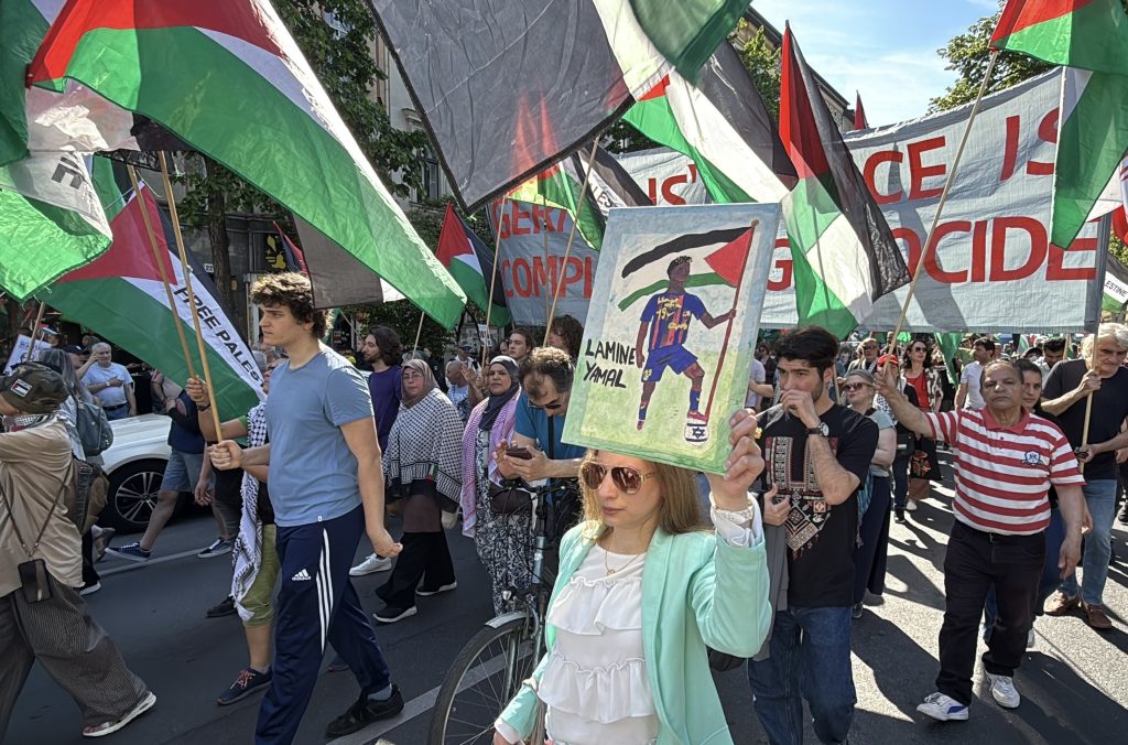 Berlin'de Filistin'e destek gösterisi düzenlendi