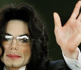“Michael” vizyonda: Michael Jackson’un hastalığı neydi