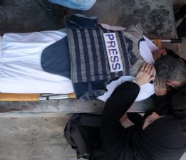 AB: “Gazeteci ve medya çalışanlarının öldürülmesi soruşturulmalı, sorumlular hesap vermeli”