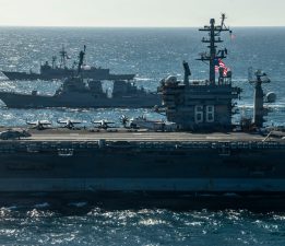 ABD, Küba ile gerilim devam ederken USS Nimitz uçak gemisini Karayipler’e konuşlandırdı