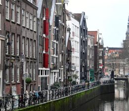 Amsterdam, et ve fosil yakıt reklamlarını yasakladı