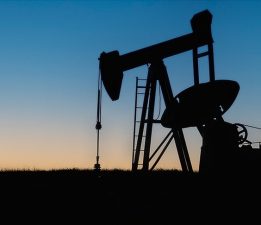 Brent petrolün varili 101,55 dolardan işlem görüyor