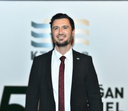 Çelik: “Basın özgürlüğü demokrasinin temelidir”
