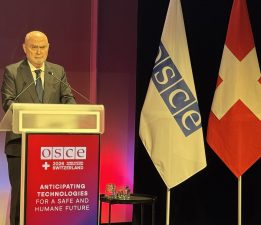 Cenevre’de “Güvenli ve İnsancıl Bir Gelecek İçin Öngörücü Teknolojiler” Konferansı başladı
