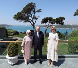 Erdoğan, Belçika Kraliçesi Mathilde ile görüştü