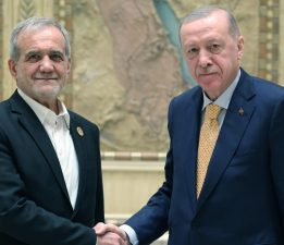Erdoğan, Pezeşkiyan ile görüştü