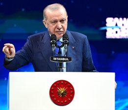 Erdoğan: Türkiye savunma, havacılık ve uzay alanında adını gururla yazdırdı