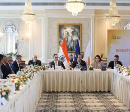 Hristodulidis Hindistan’da temaslarda bulunuyor