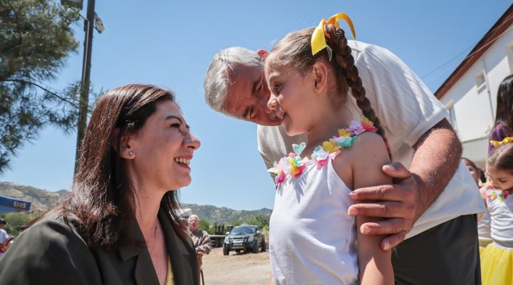 İncirli, Yeşilırmak Çilek ve Kıbrıs İpek Koza Festivali’ni ziyaret etti