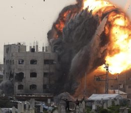 İsrail’in Gazze’ye düzenlediği İHA saldırısında 1 kişi hayatını kaybetti