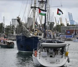 İsrail’in Küresel Sumud Filosu’na ilerleyen saatlerde uluslararası sularda müdahaleye hazırlandığı iddia edildi