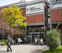 İstanbul Bilgi Üniversitesi’nin faaliyet izni kaldırıldı