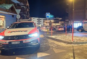 İsviçre’de tren istasyonunda bıçaklı saldırı… 3 kişi yaralandı