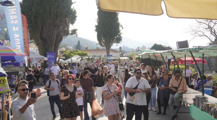 Kıbrıs İpek Koza Festivali’nde ilk gün tamamlandı