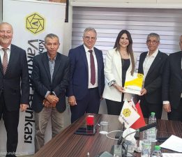 Kıbrıs Vakıflar Bankası ve KTEZO iş birliğinde “Faiz Destekli Küçük Esnaf Kredisi” hayata geçiriliyor