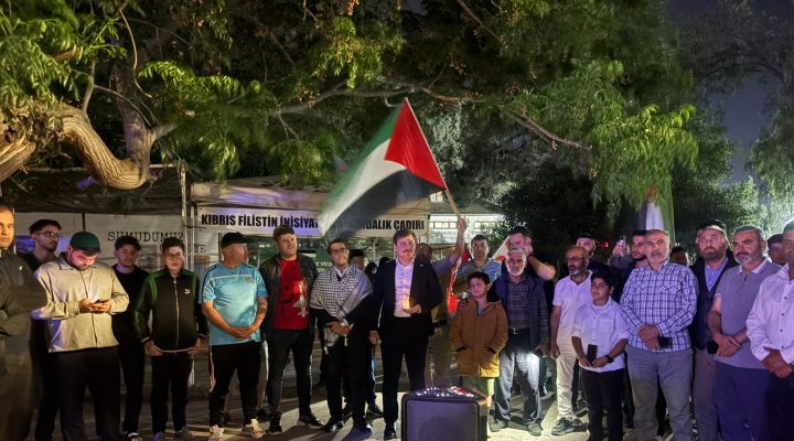 KKTC’de, İsrail’in Küresel Sumud Filosu’na saldırısı protesto edildi