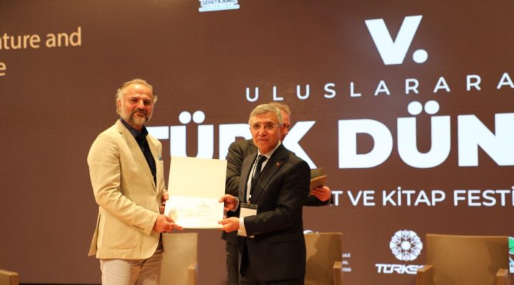 KKTC’li sanatçı Ceyhan Özyıldız’a “Hacı Bektaş-ı Veli” özel ödülü …