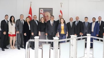 Maliye Bakanı Berova personeli ile bayramlaştı