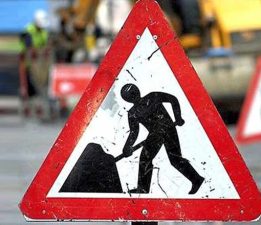 Mehmetçik’te yol bakım çalışması… Ulaşım Pamuklu-Mehmetçik Dörtyol Kavşağı üzerinden sağlanıyor