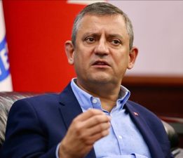 Özgür Özel, CHP’li büyükşehir belediye başkanlarıyla görüştü