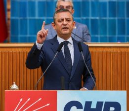Özgür Özel, yeniden CHP TBMM Grup Başkanı seçildi